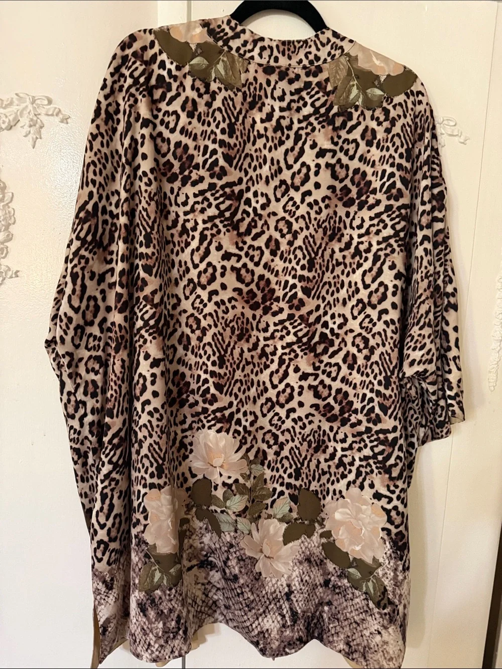 Chico's Beige Floral & Leopard Open-Front Kimono
